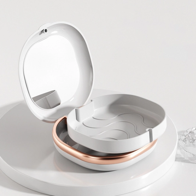 коробка для елайнерів