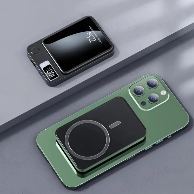 магнитный повербанк с дисплеем