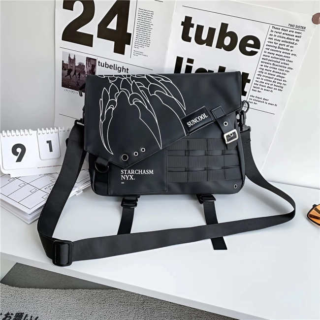 Сумка-мессенджер через плечо