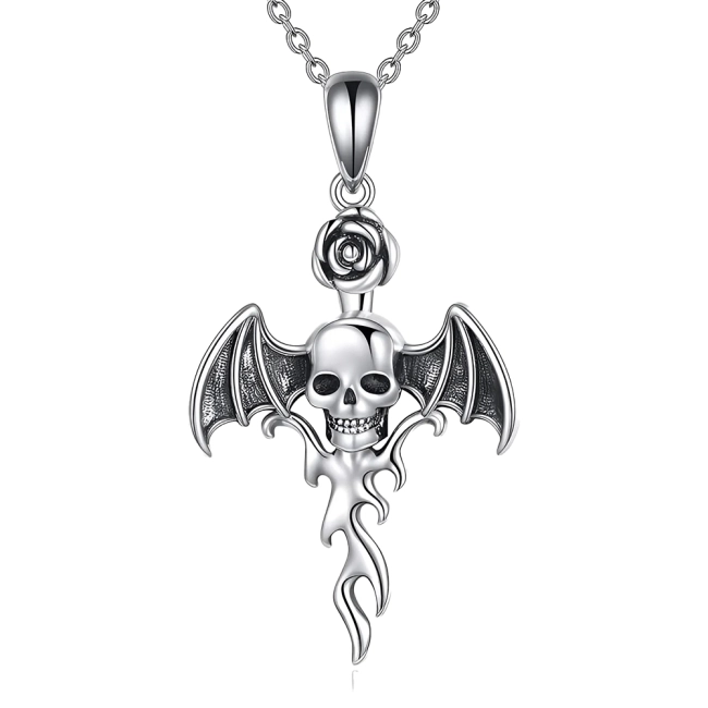 кулон с черепом