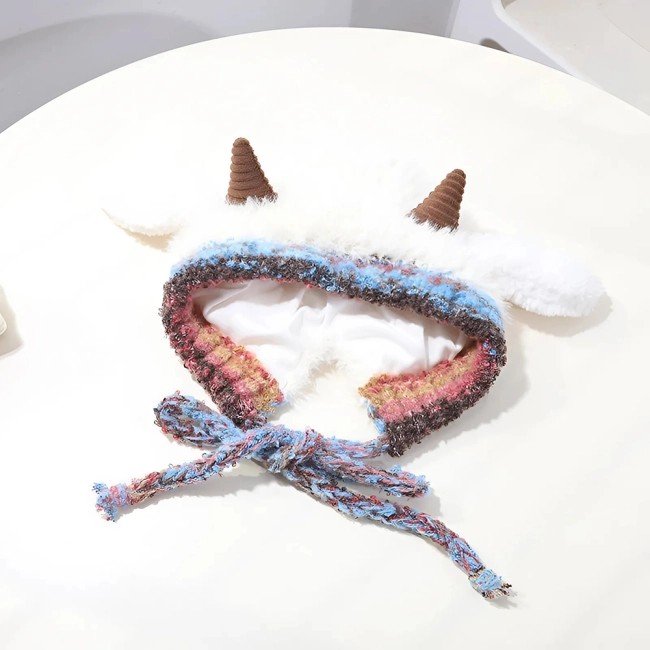 жіноча шапка овечки