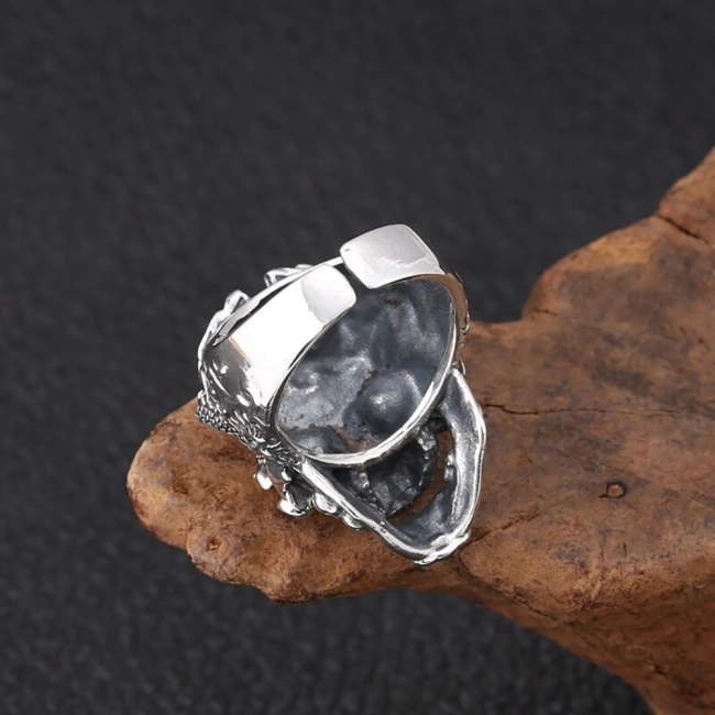 чоловіча каблучка з черепом