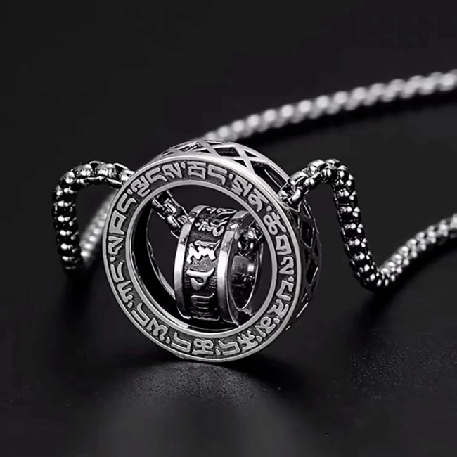 подвеска с рунами