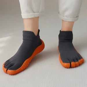 взуття з роздільними пальцями