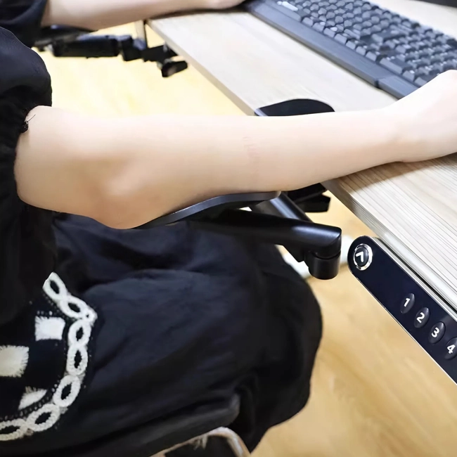 підлокітник для комп'ютерного столу