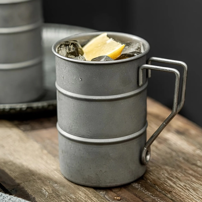 кухоль у вигляді бочки