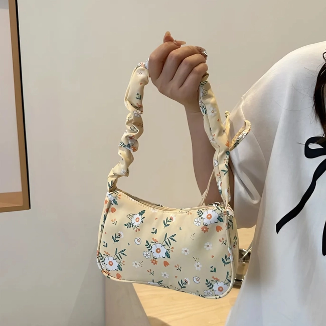 женская сумка с цветочками