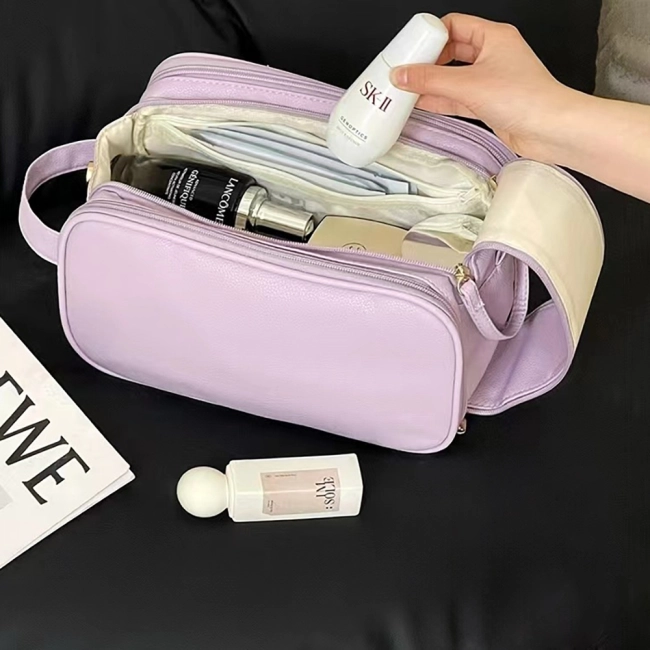 дорожня косметичка з відділеннями