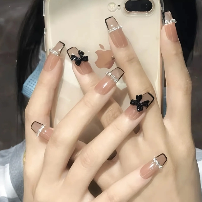 накладні нігті форми балерина