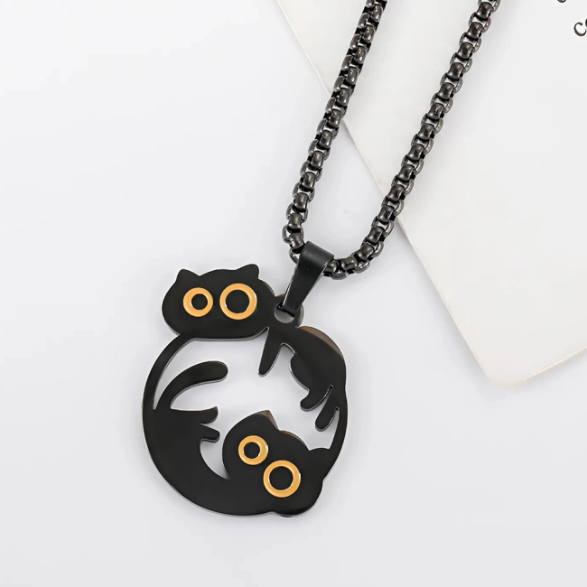 кулон с двумя котами