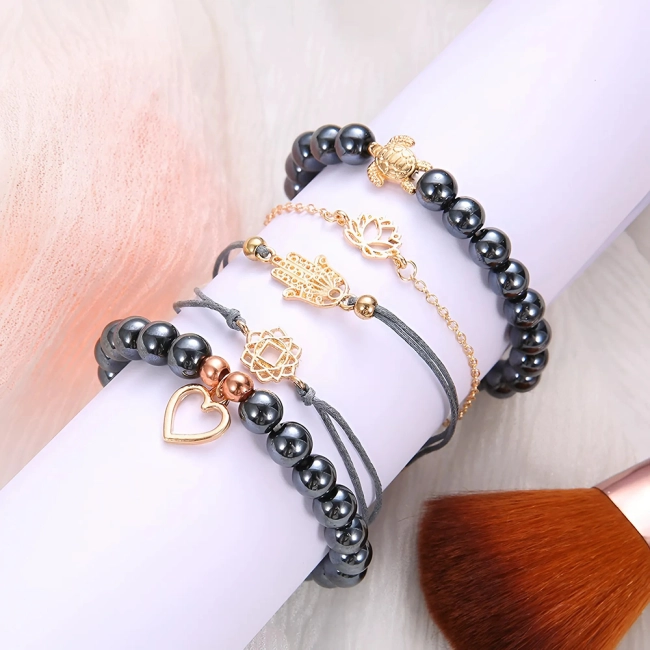 комплект браслетов для женщины