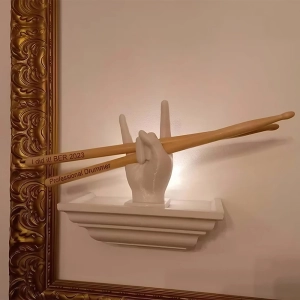 держатель в форме руки