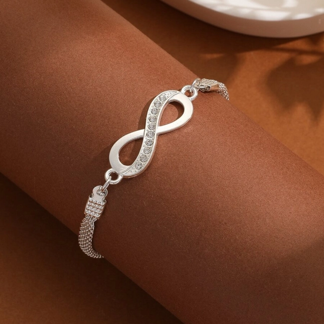 регульований жіночий браслет