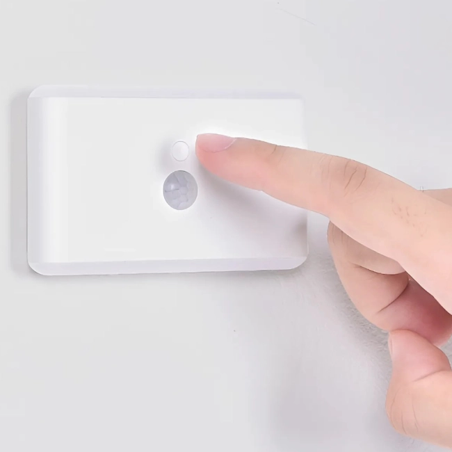 настінні світильники з акумулятором