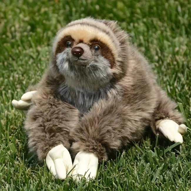 плюшевая игрушка ленивец