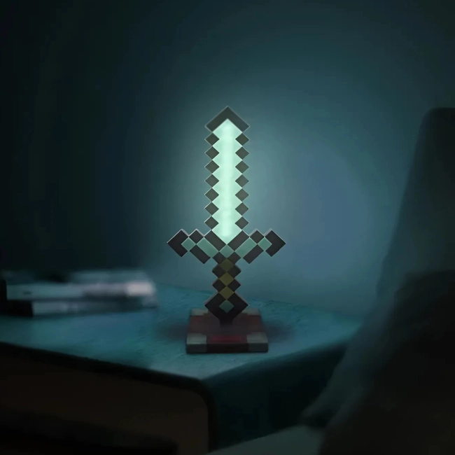 лампа з мечем