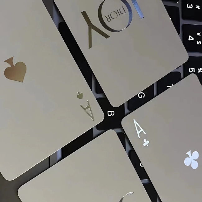 карти з колірним ефектом