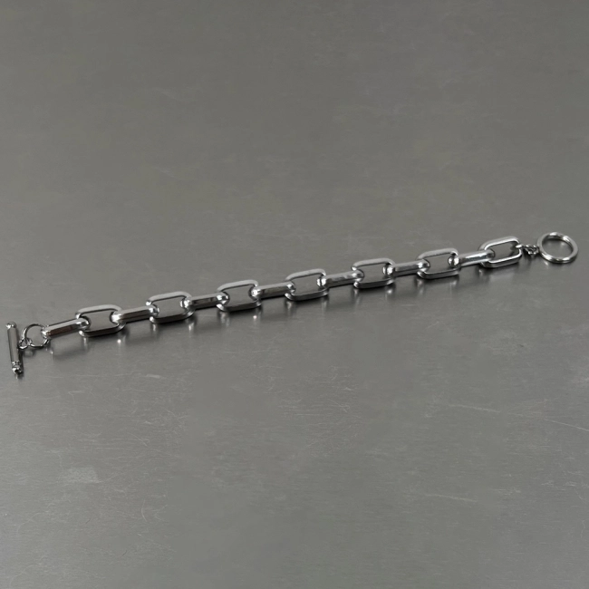 мужской браслет в виде цепи