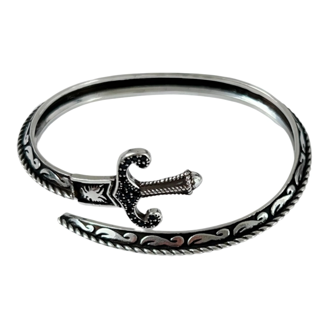 відкритий браслет