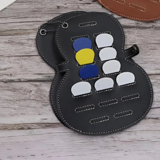 тримач для медіаторів на гітару