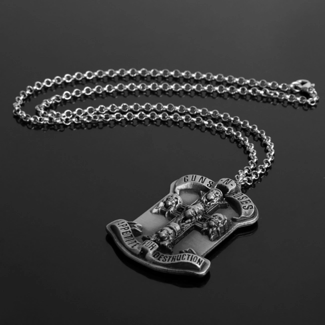 кулон в стиле рок