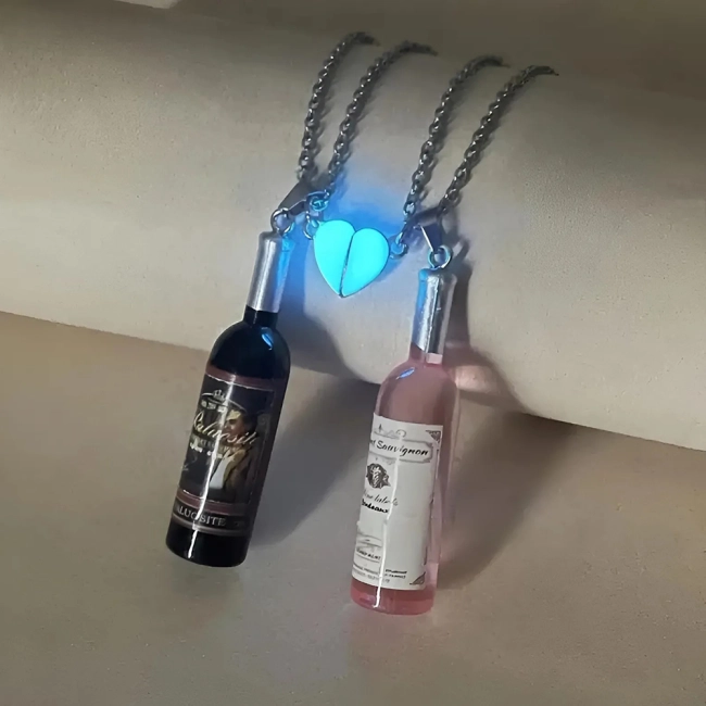 парные кулоны с сердечком