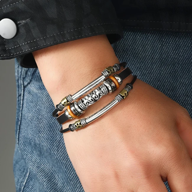 чоловічий браслет з намистинами