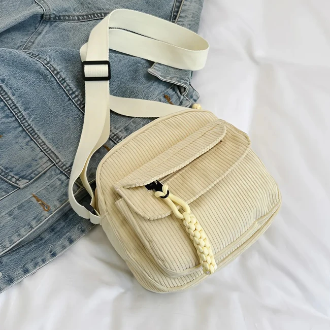 женская сумка с отделениями