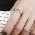 кольцо сердце из рук