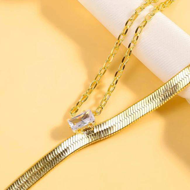 жіночий браслет з кільцем