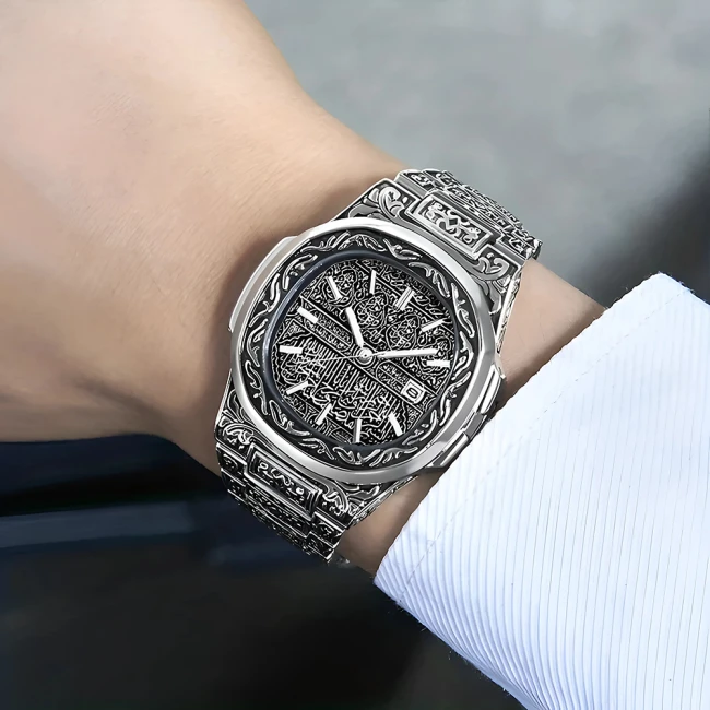 наручний годинник з гравіюванням