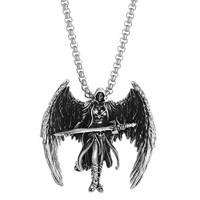 цепочка с кулоном