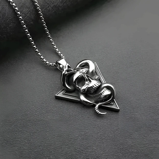 підвіска з черепом