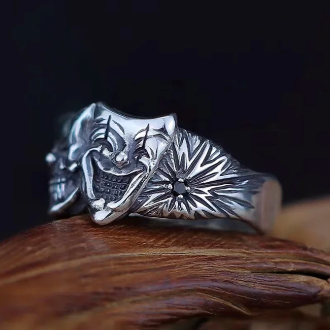 каблучка з клоунами,