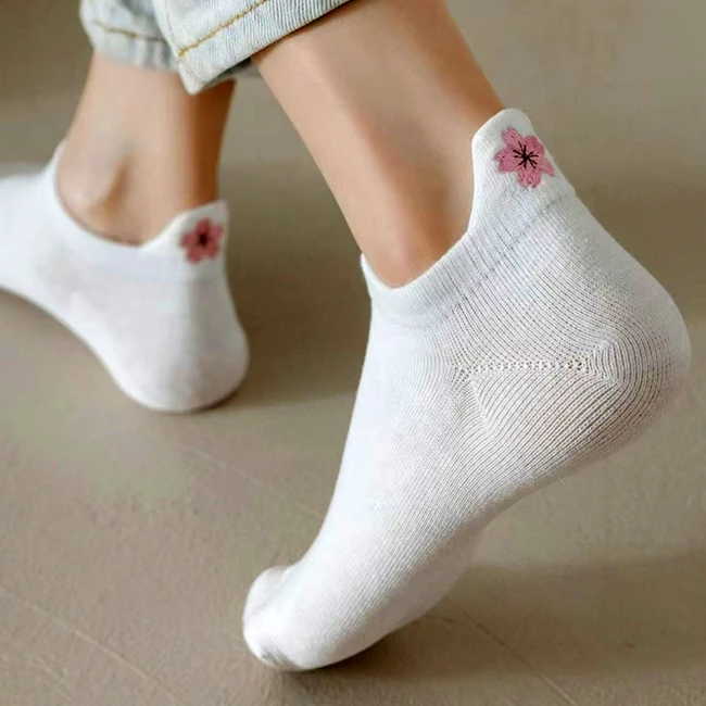 набор с женскими короткими носками