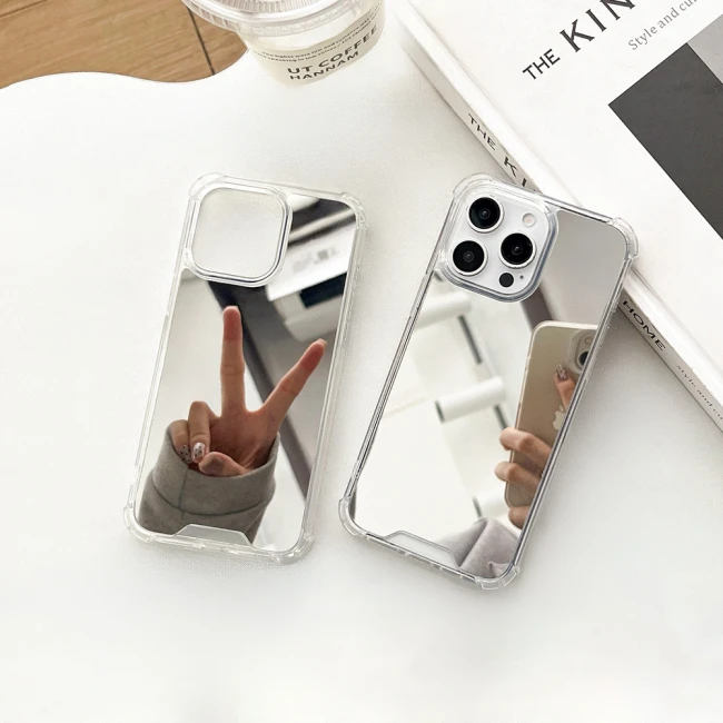 дзеркальний чохол на iphone