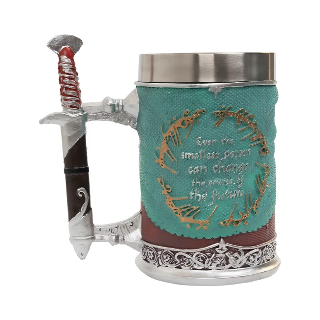 кружка с мечом