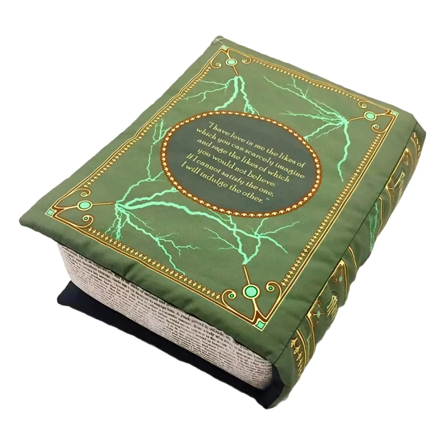 подушка с принтом