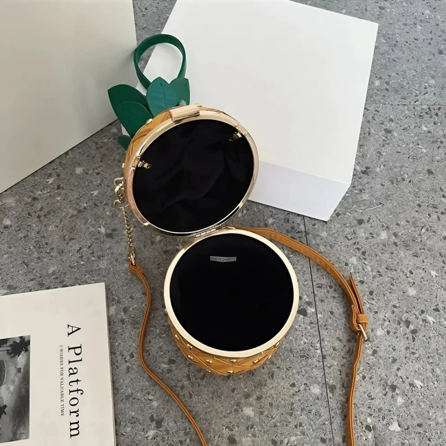 сумка у формі ананаса