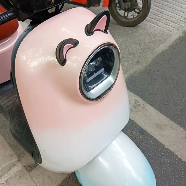 вушка на скутер