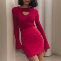 свитер с рукавами клеш