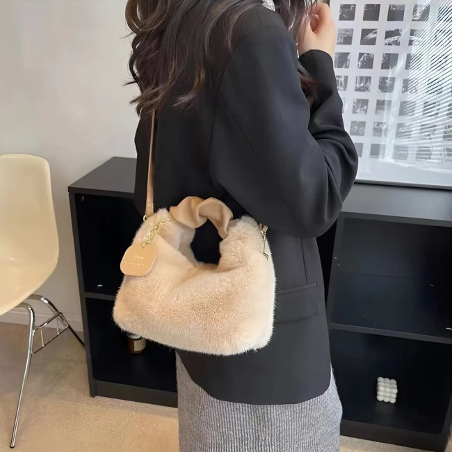 сумка з ремінцем через плече