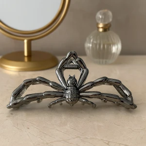 крабик для волосся