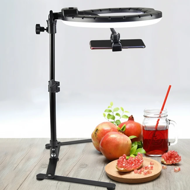 кільцева лампа зі штативом