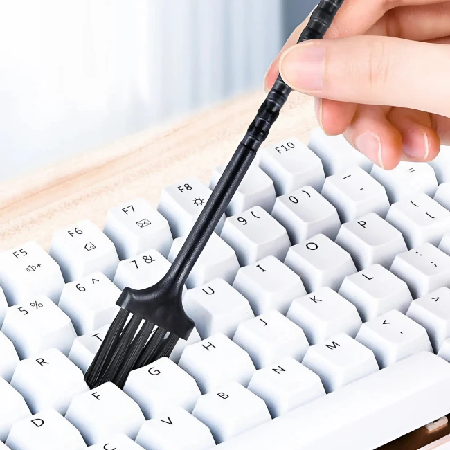 набір щіток для гаджетів