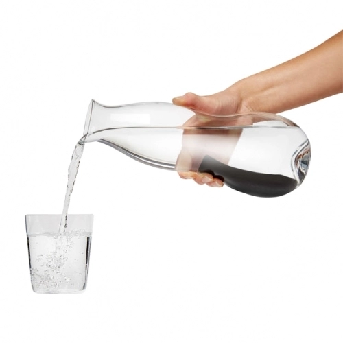 бутылка с угольным фильтром