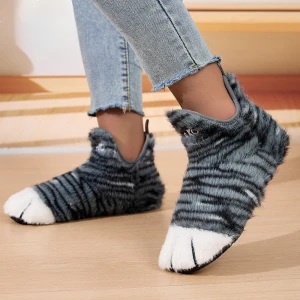 Π’Π°ΠΏΠΊΠΈ-Π»Π°ΠΏΠΊΠΈ Π½Π° ΠΌΡΠ³ΠΊΠΎΠΉ ΠΏΠΎΠ΄ΠΎΡΠ²Π΅ ΡΠ°ΠΏΠΊΠΈ-Π»Π°ΠΏΠΊΠΈ