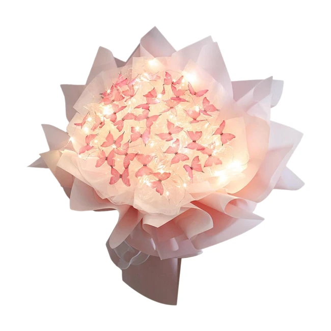 букет с бабочками и гирляндой