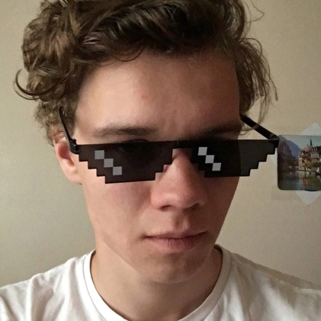окуляри 8 біт deal with it