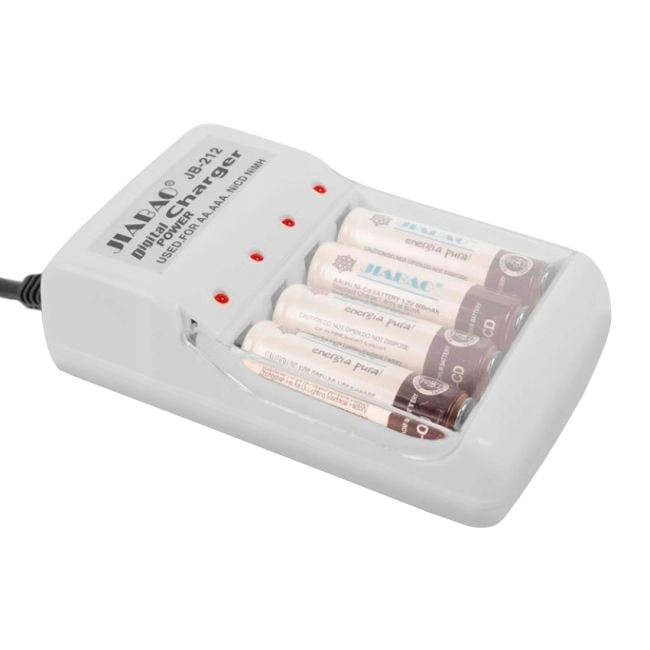 універсальний зарядний пристрій для акумуляторів